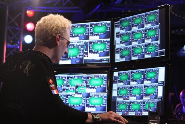 ElkYho rekord v multitablení