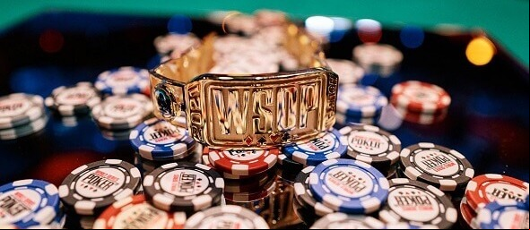 O zlaté náramky, nejcennější pokerové trofeje, se bude opět soutěžit na WSOP 2022 v Las Vegas. Jaký je termín a program WSOP?
