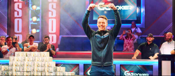 Vítěz Main Eventu WSOP 2022 Espen Jorstad 