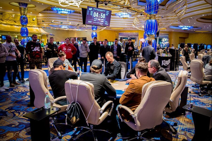 Marián Adamec se řemeslu pokerového dealera vyučil také v King's Casinu Rozvadov