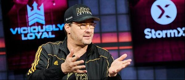 Phil Hellmuth při High Stakes Duel III na PokerGO.com
