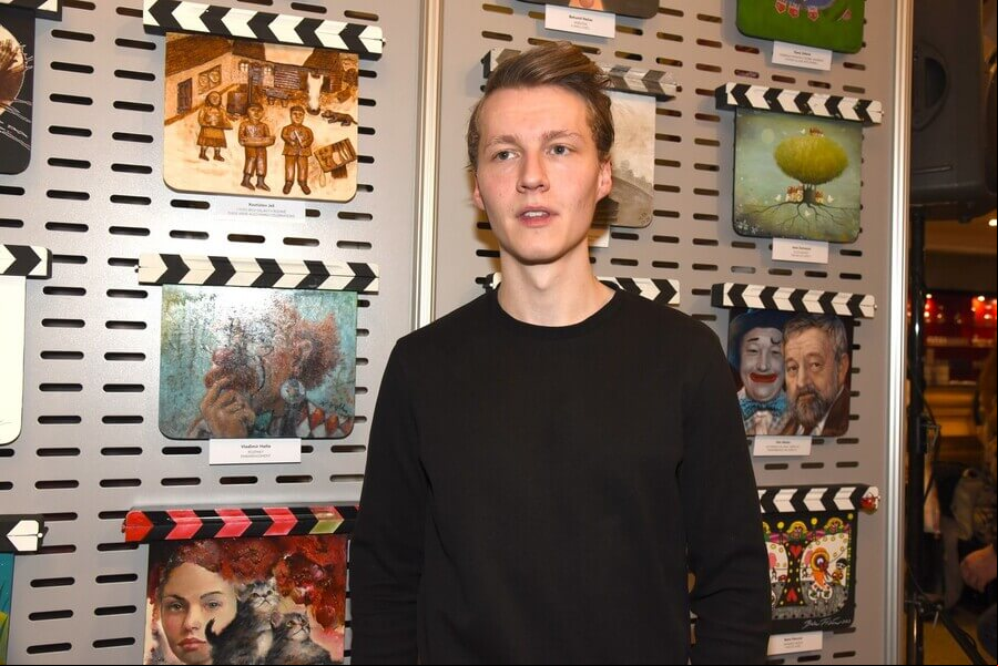 Herec Vojtěch Vodochodský vyhrál pokerový turnaj v Hiltonu