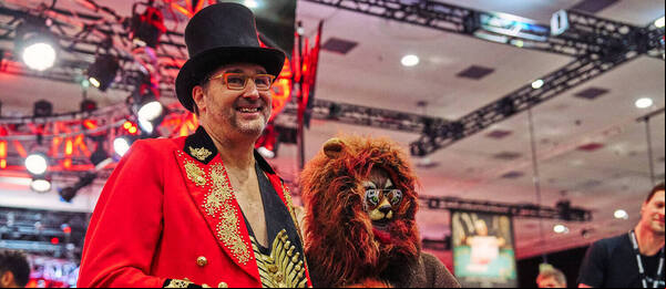 Phil Hellmuth přichází do ME WSOP 2023 na PokerGo.com