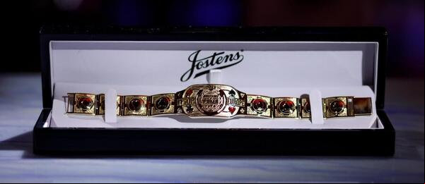 Devátý zlatý bracelet z WSOPE 2023 se stal kořistí Švéda Tobiase Garpa v Mystery Bounty eventu