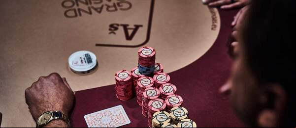 Známe výsledky včerejšího Saturday Deepstacku z poker roomu Grand Casina Aš