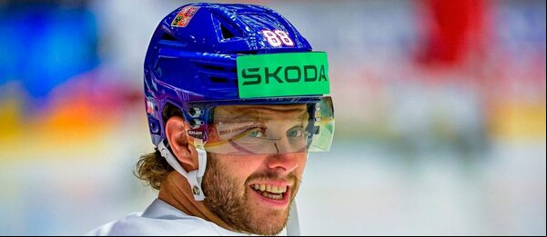 Český hokejový útočník David Pastrňák
