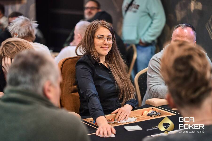 Zahrajte si poker v Grand Casinu Aš